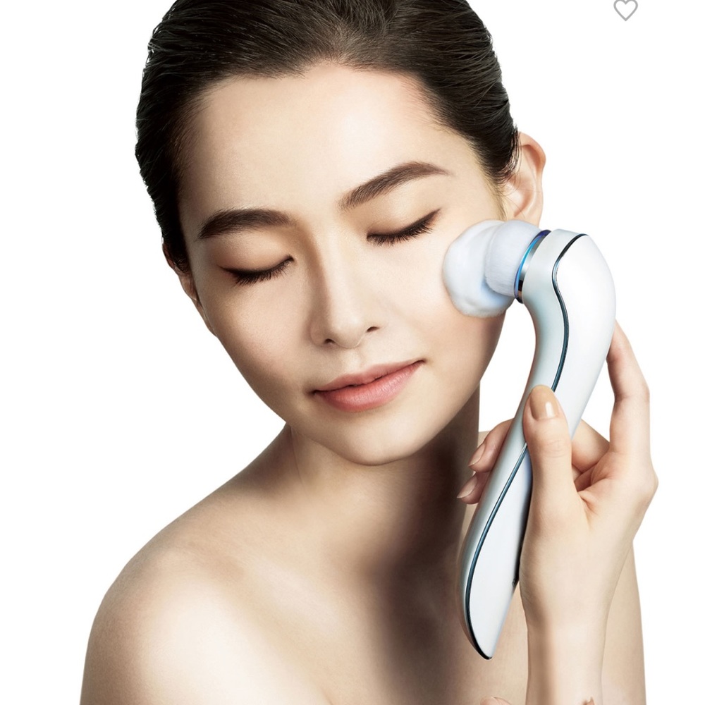 New Refa clear cleansing tool